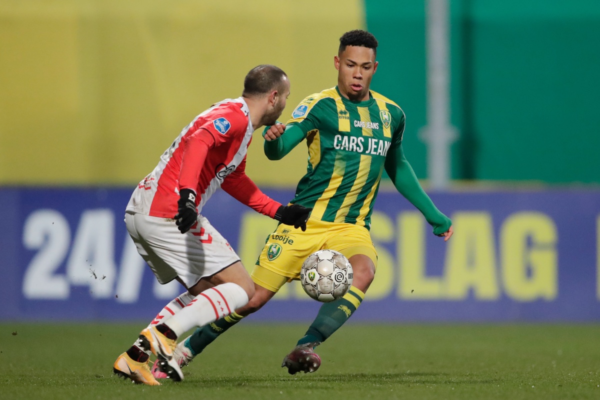 像是在练级 像是在练级